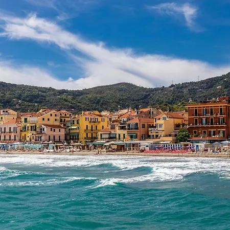 Appartamento San Rocco Tennis And Sea - Happy Alassio